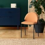 Thumbnail of http://chaise%20tissu%20restaurant%20saumon